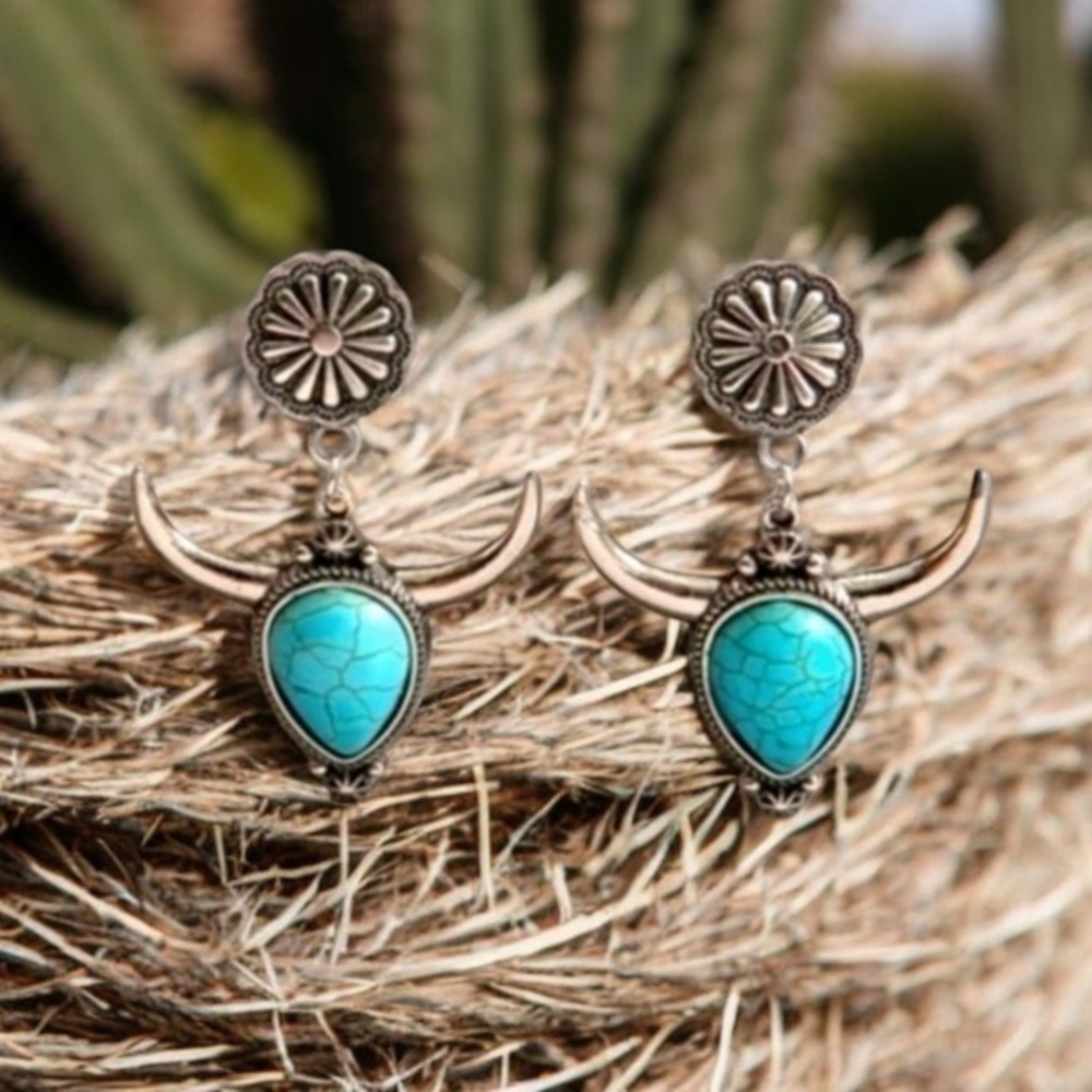 🫶🏻 Steer Cowgirl Turquoise Fashion Earrings
